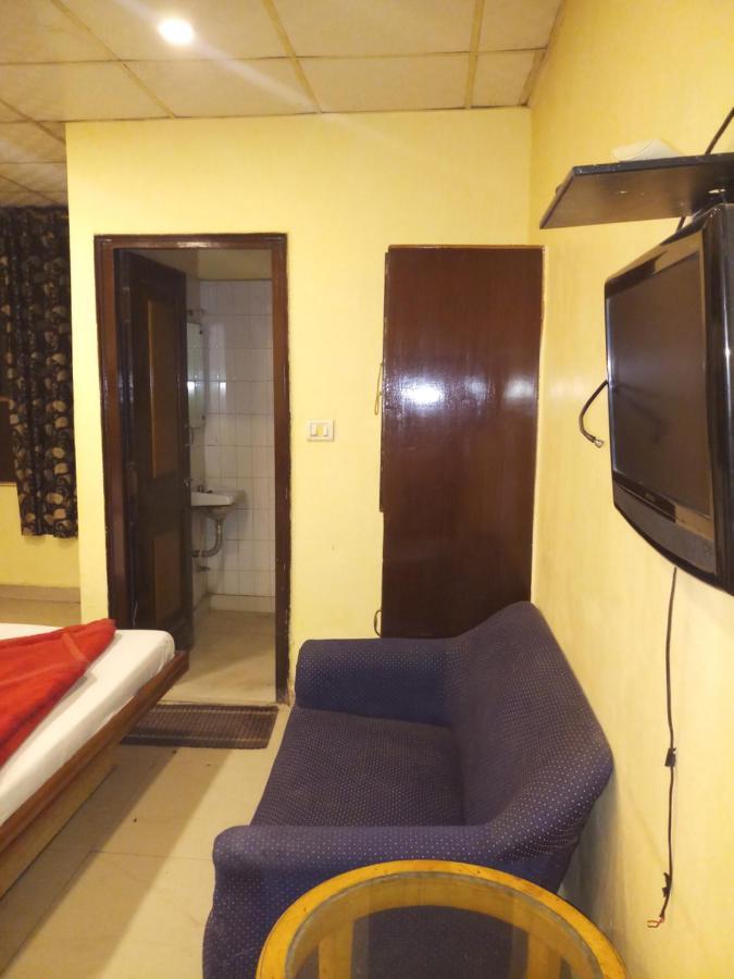 Hotel Diplomat Inn New Delhi Exteriör bild